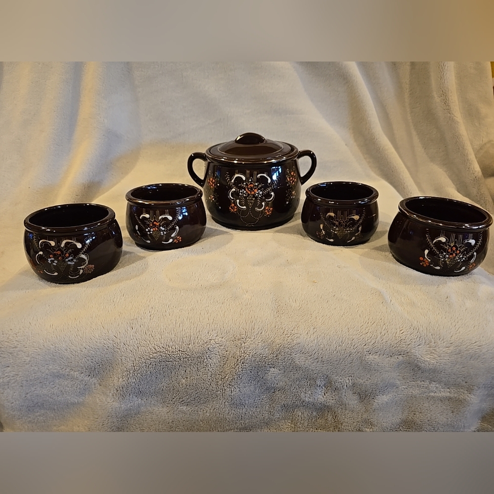 Vtg Relco Red-ware Brown Betty Redware Bean Pot Handpainted Moriage Japan w/ Lid